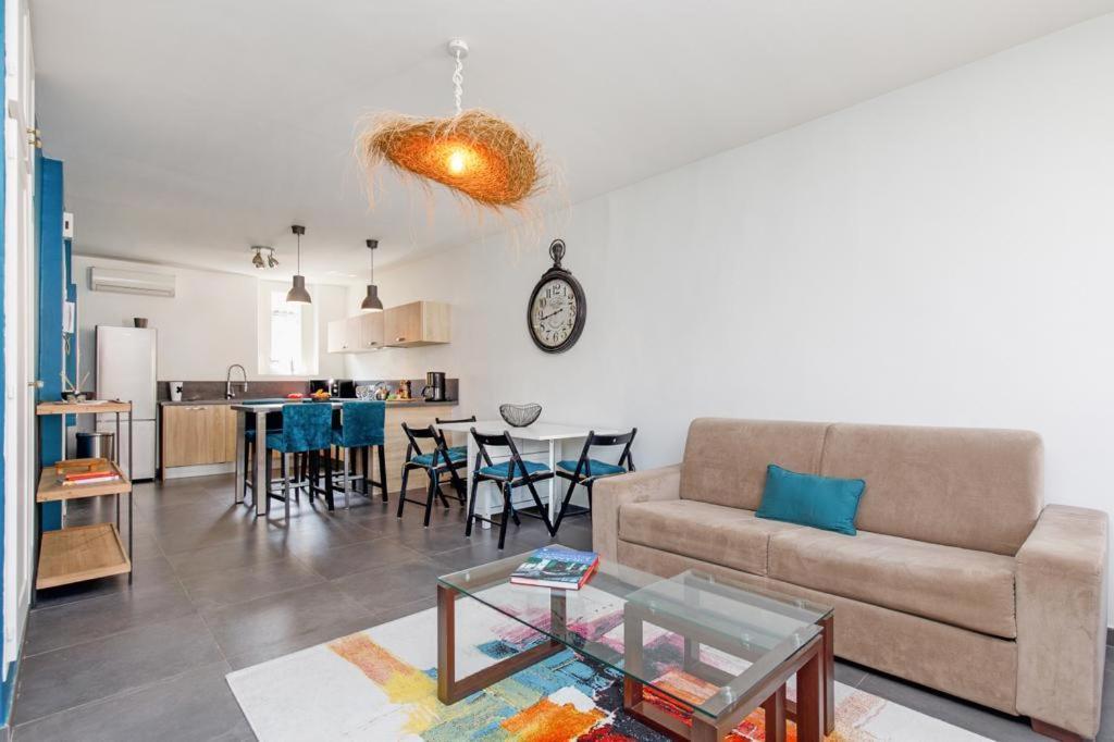 Appartements Climatises - Vieil アンティーブ エクステリア 写真