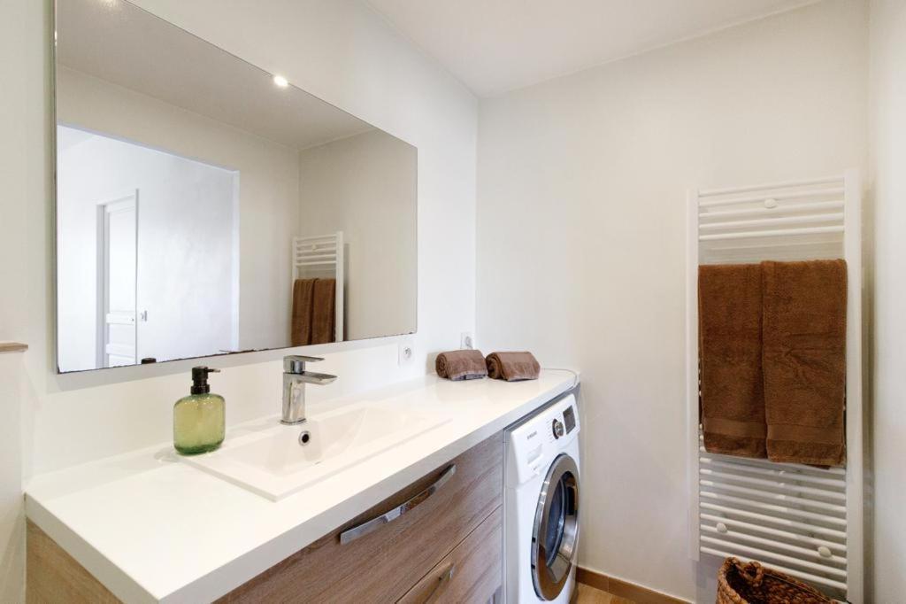 Appartements Climatises - Vieil アンティーブ エクステリア 写真