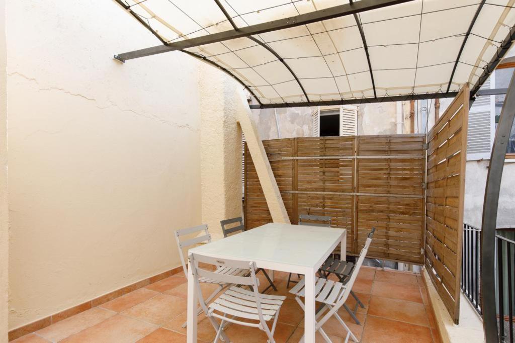 Appartements Climatises - Vieil アンティーブ エクステリア 写真