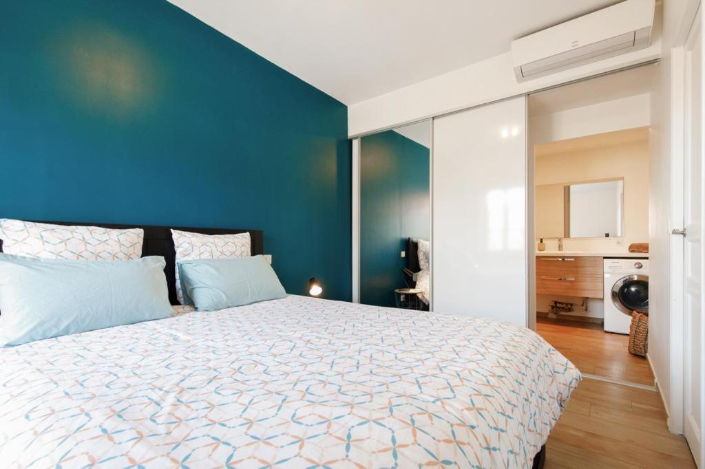 Appartements Climatises - Vieil アンティーブ エクステリア 写真