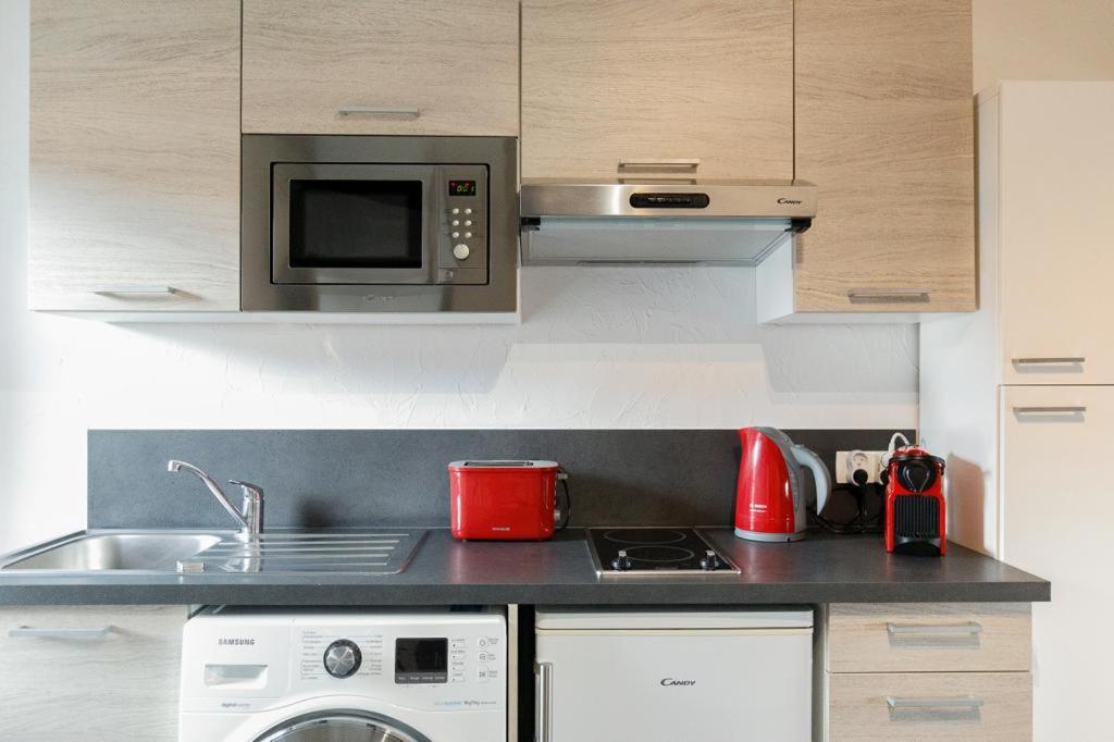 Appartements Climatises - Vieil アンティーブ エクステリア 写真