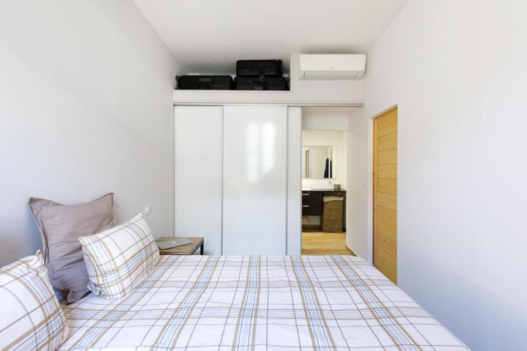Appartements Climatises - Vieil アンティーブ エクステリア 写真