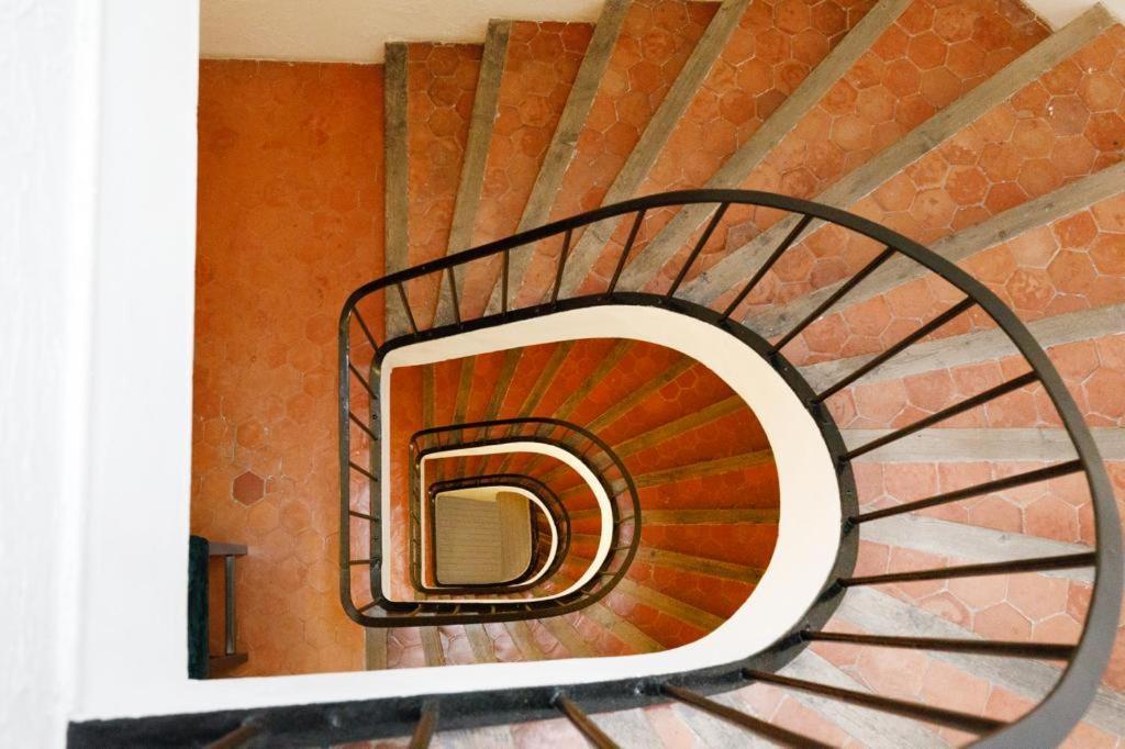 Appartements Climatises - Vieil アンティーブ エクステリア 写真