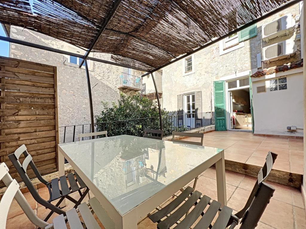 Appartements Climatises - Vieil アンティーブ エクステリア 写真